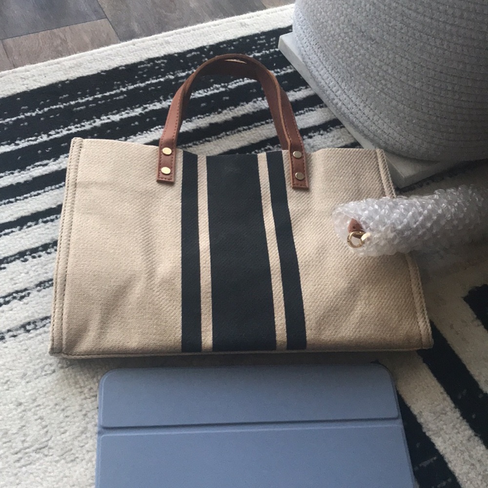 Free Gift With Purchase-Simple Stripe Large Capacity Canvas Tote - Picture 8 of 13